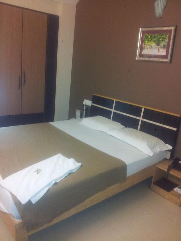Hotel Srm Grands Csennai Szoba fotó