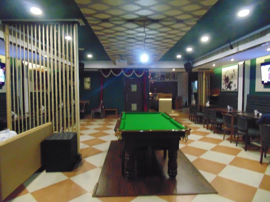 Hotel Srm Grands Csennai Kültér fotó