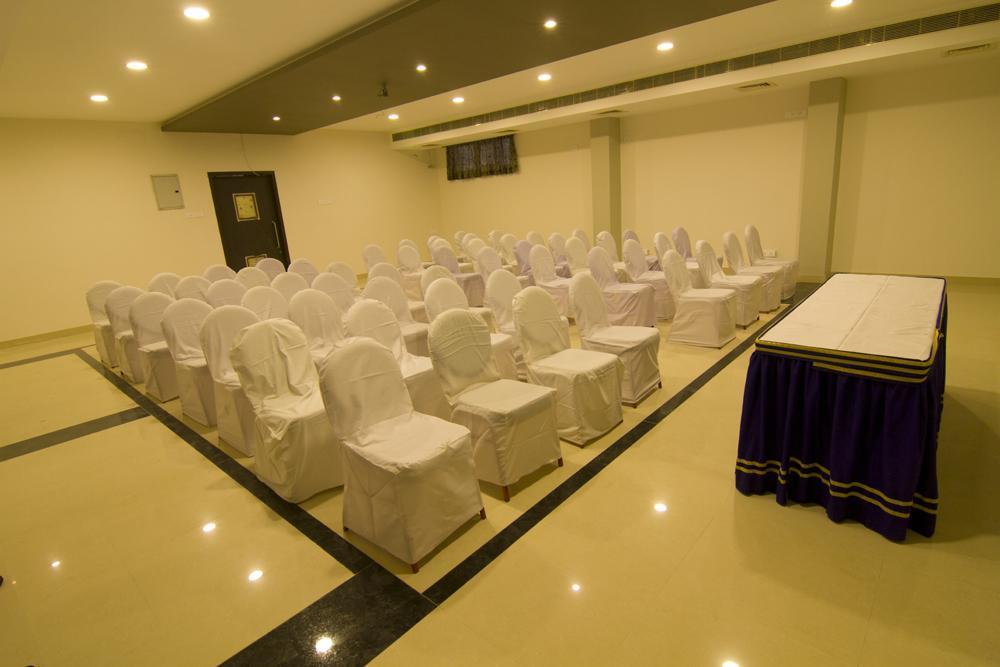 Hotel Srm Grands Csennai Kültér fotó